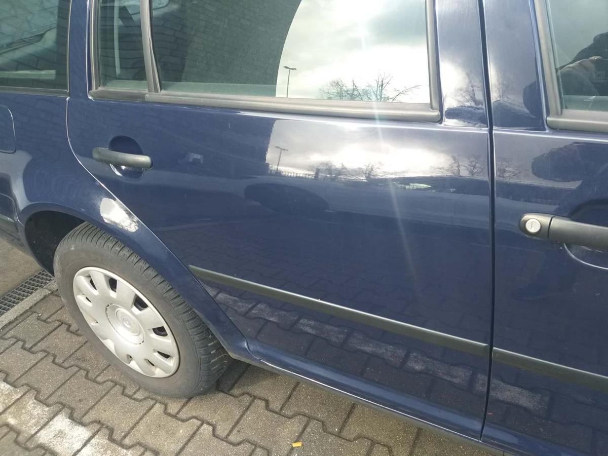 VW Golf 4 original T&uuml;r hinten rechts LA5G Perlblau Kombi Variant Rohbau Bj.2004